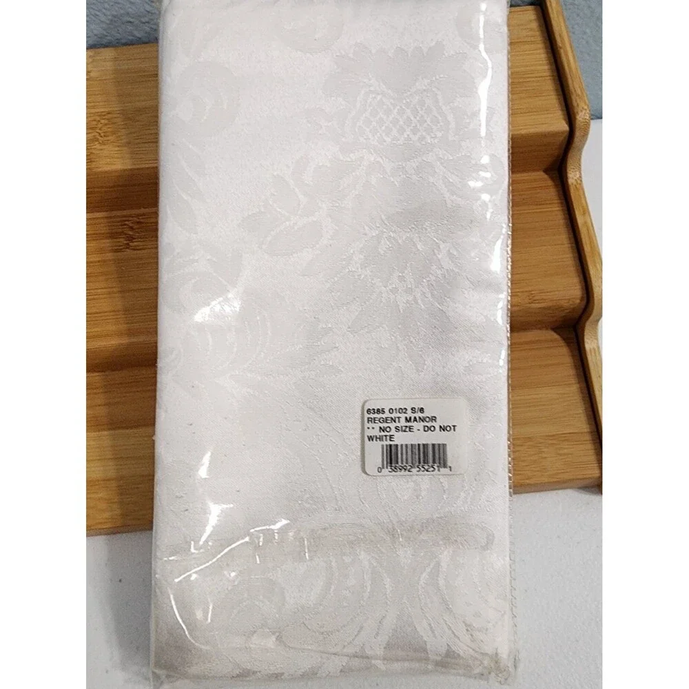 Regent Manor Fabric Napkins White On White Floral Design Set Of 6 New Packaged